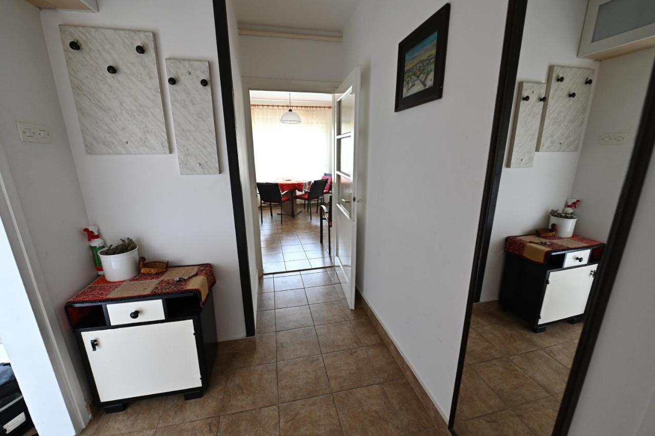Apartment Aby *