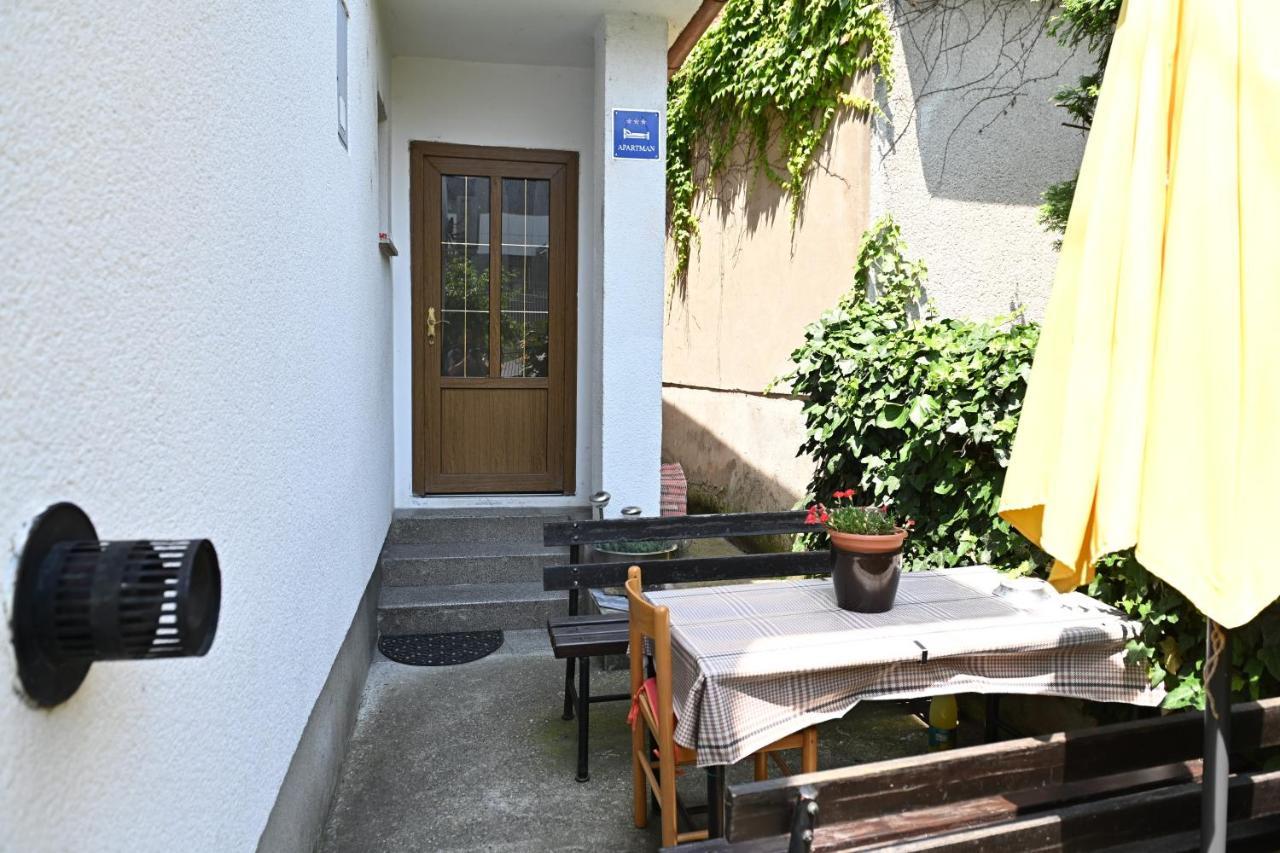 Apartment Aby